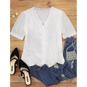 🍒 2/$20 🍒 White V-Neck Lace Overlay Swiss Dot Boho Women's Blouse sz M